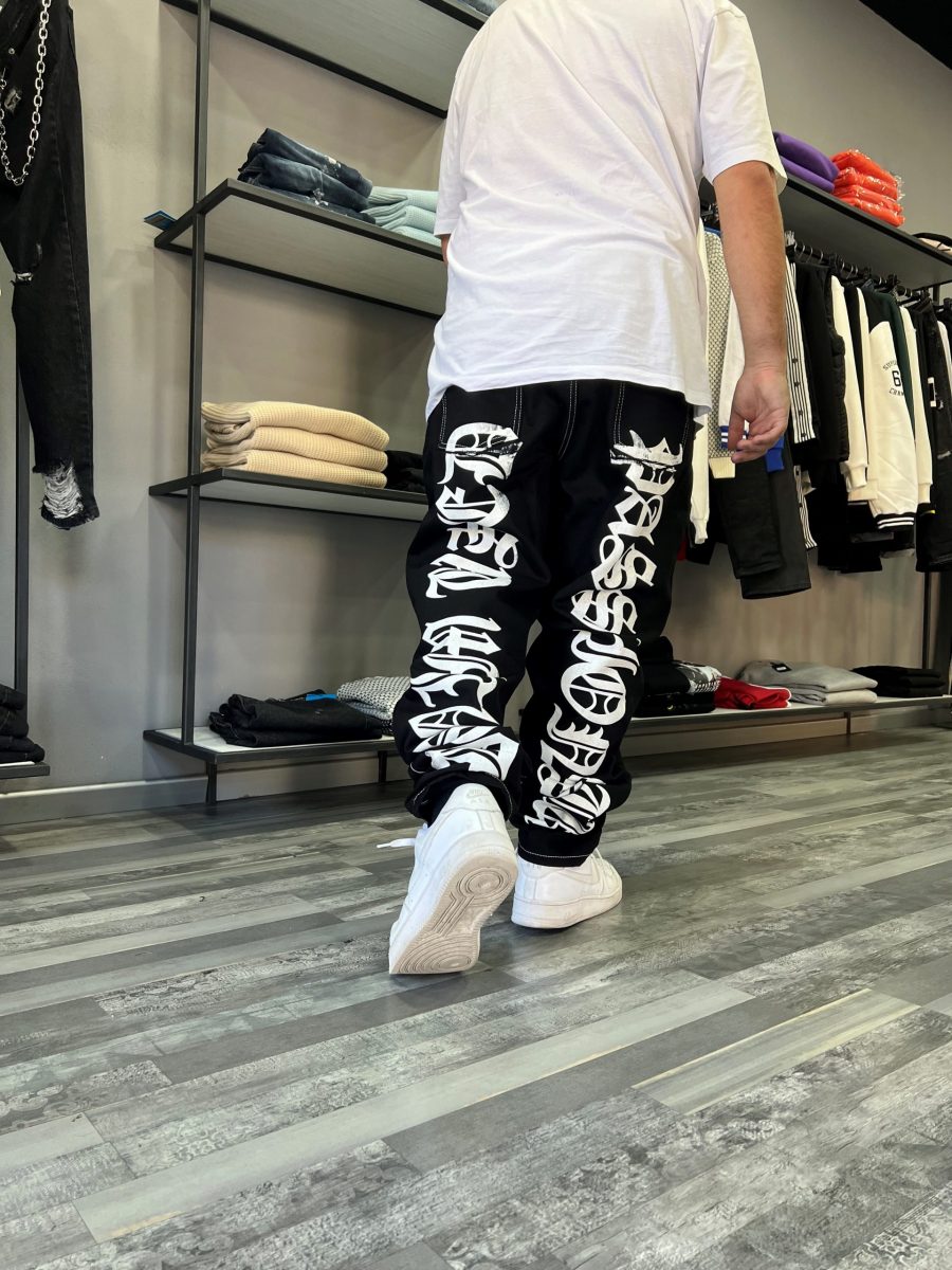 baggy (jeans) nero con stampa retro